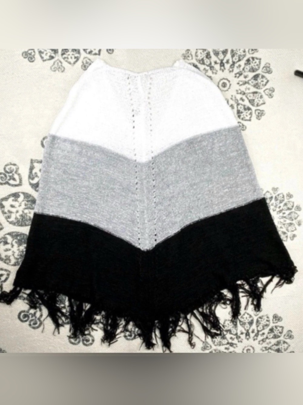 MAXSPORT Color Block Fringe Wrap Black & White NWT